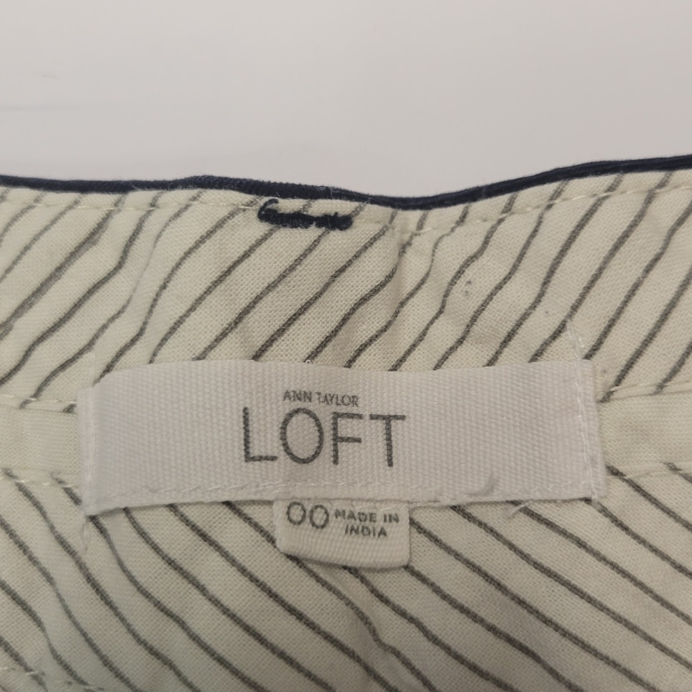 Ann Taylor Loft The Riviera Short navy blue size 00 - Picture 6 of 10